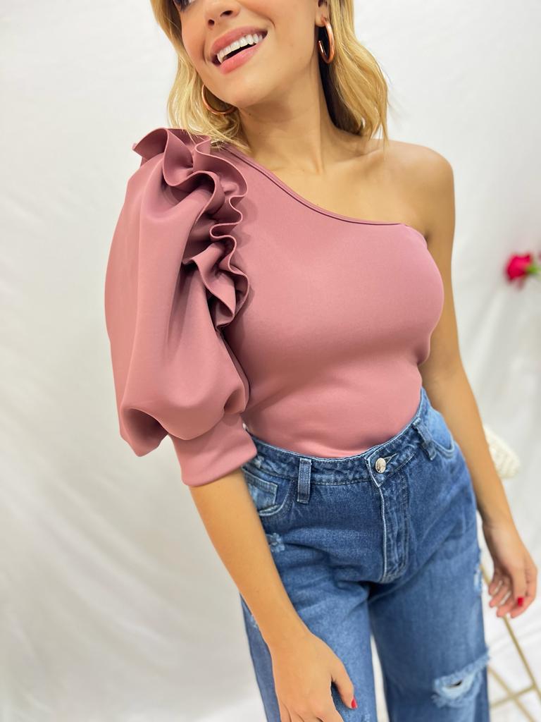 Blusa solo una Manga Vetus