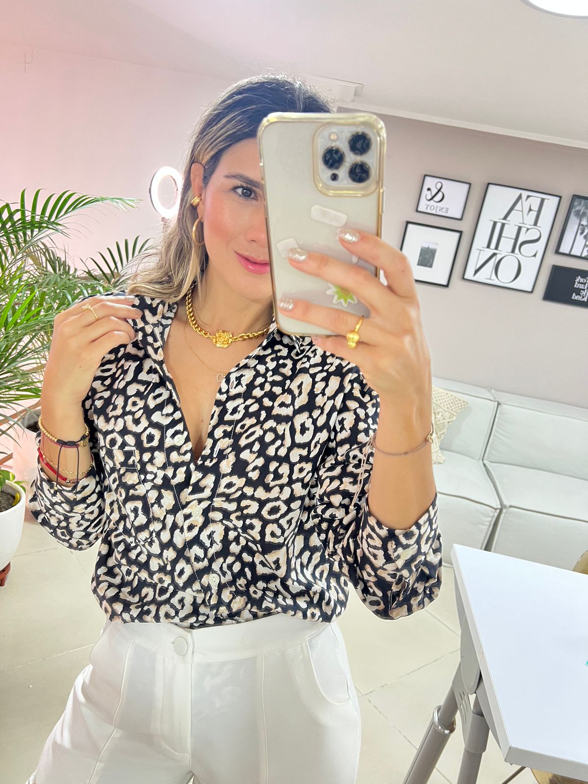 Blusa Manga Larga, con botones Lima