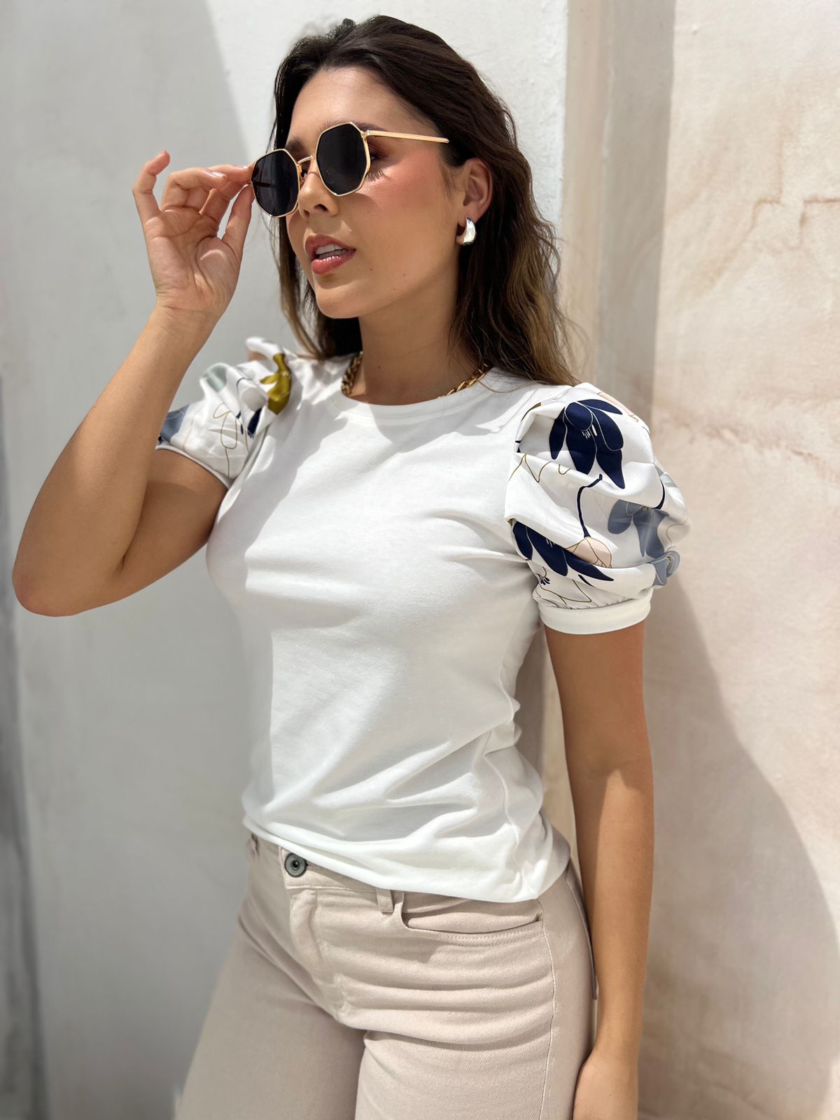 Básica con Estampado en las Mangas Roberta