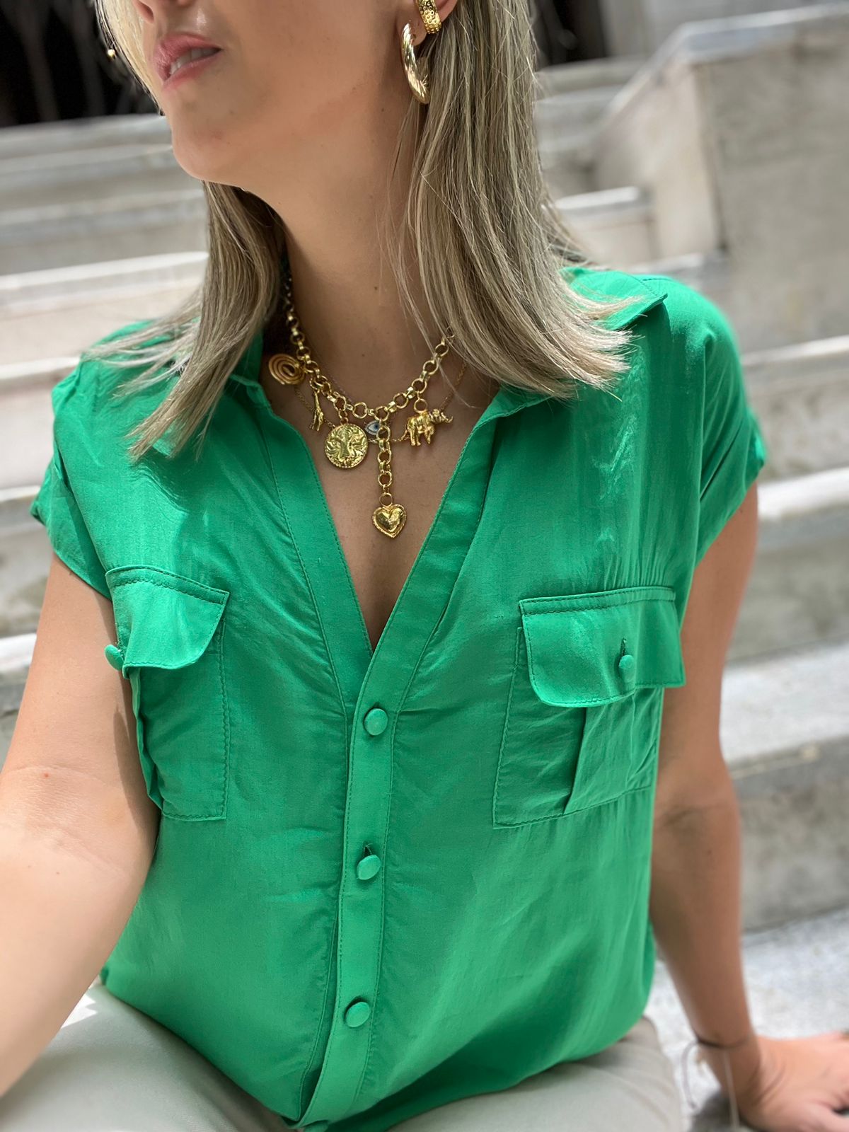 Blusa con Bolsillo Ava