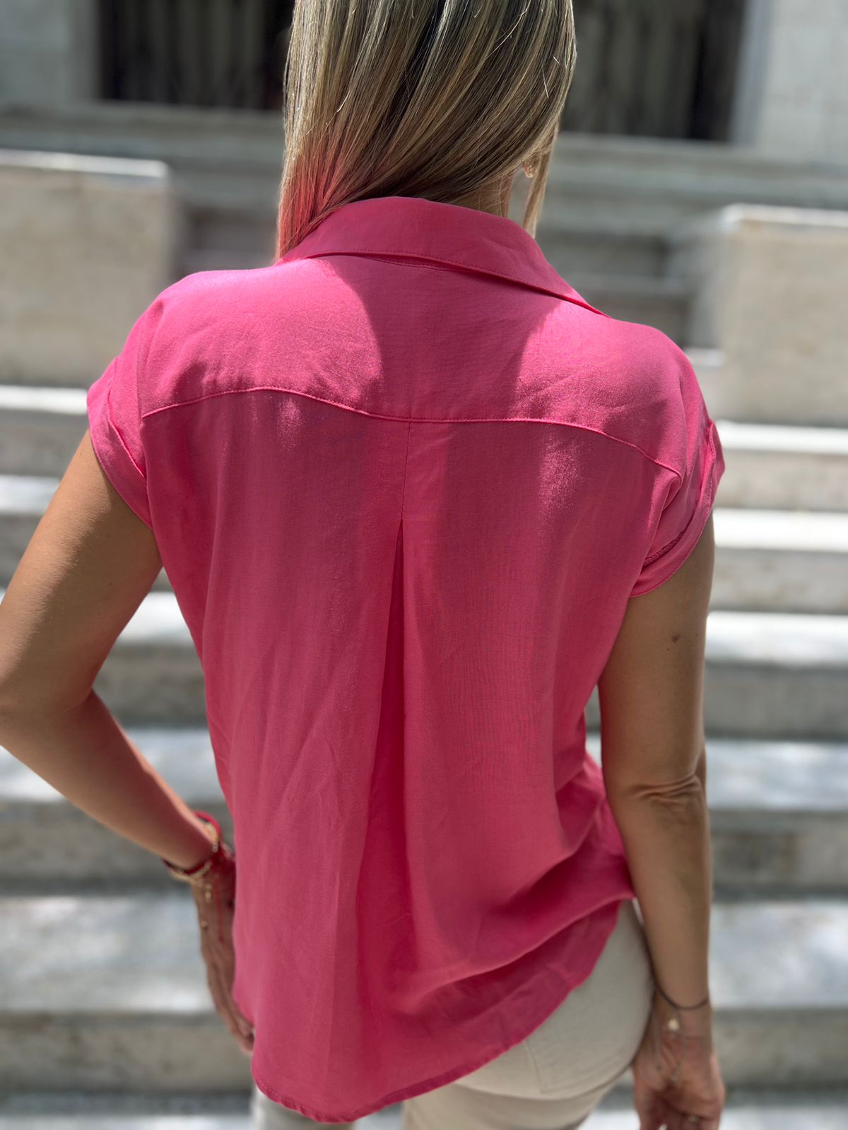 Blusa con Bolsillo Ava