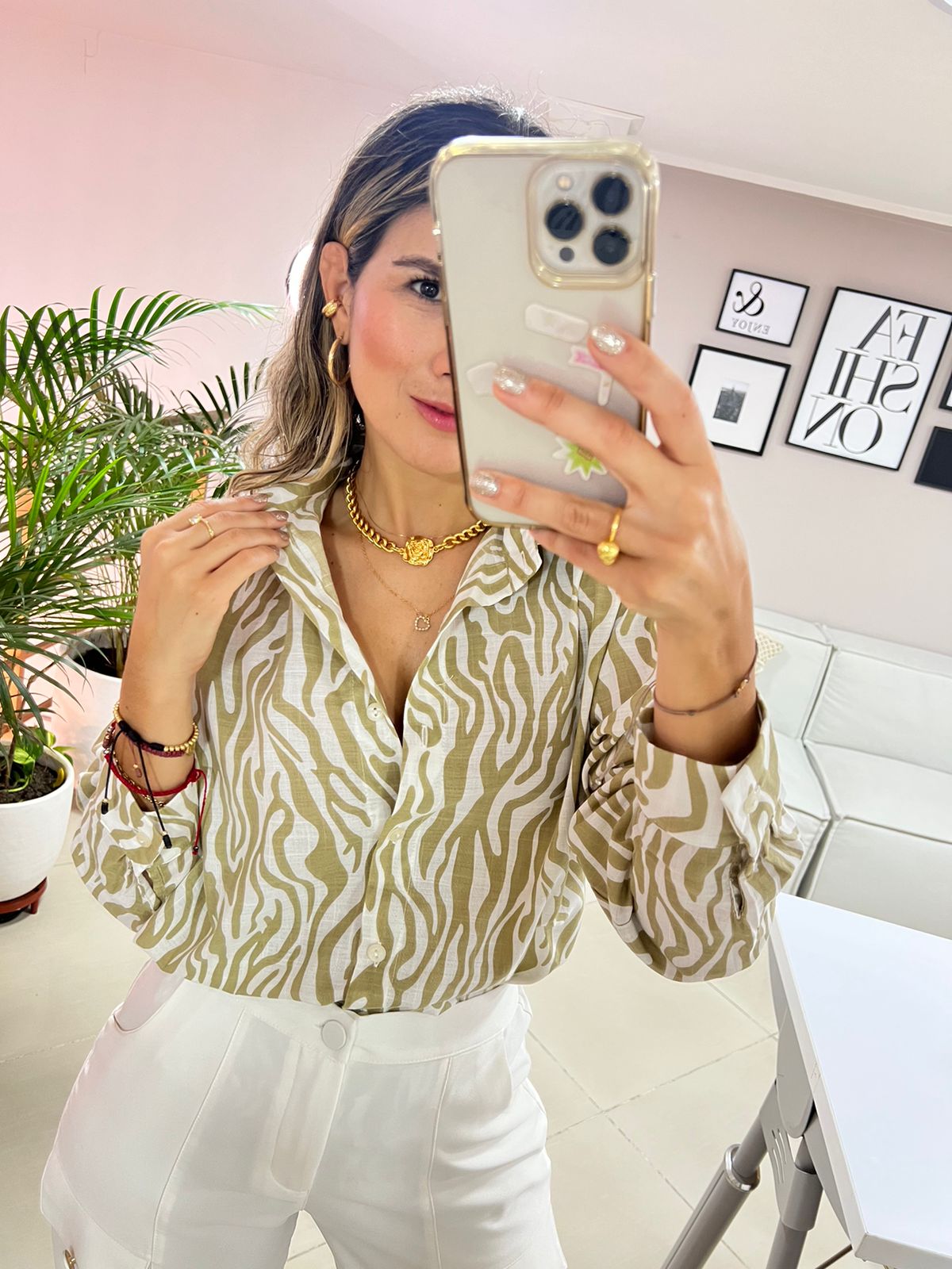 Blusa Manga Larga con botones, estampado de Lino y Seda Mango para mujer