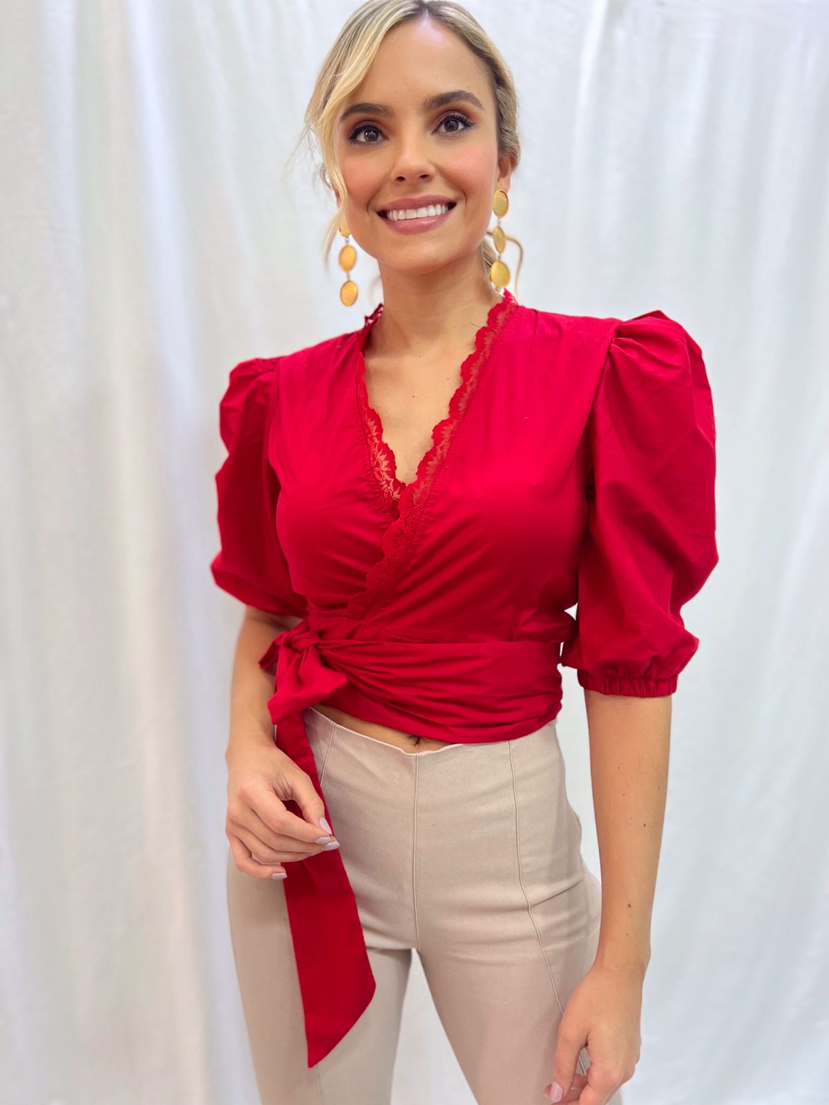 Blusa Elevante Cuello V Filipa